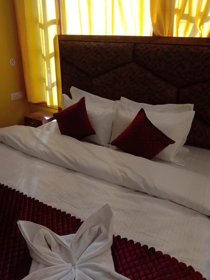 Floret Sojourn Hotel Shimla Exterior photo