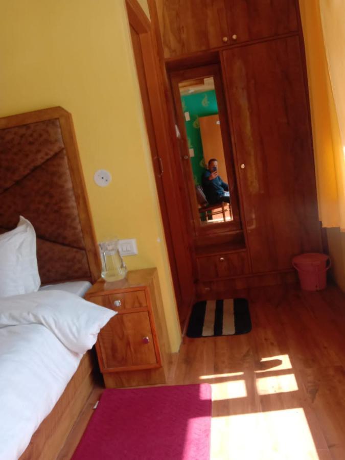 Floret Sojourn Hotel Shimla Exterior photo