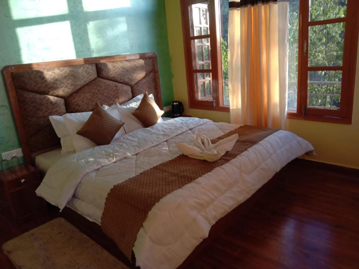 Floret Sojourn Hotel Shimla Exterior photo