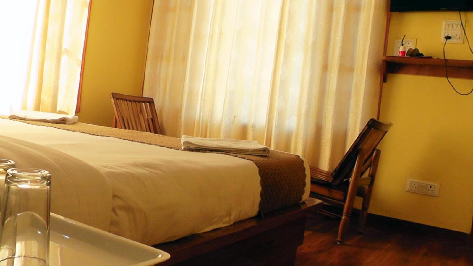 Floret Sojourn Hotel Shimla Exterior photo